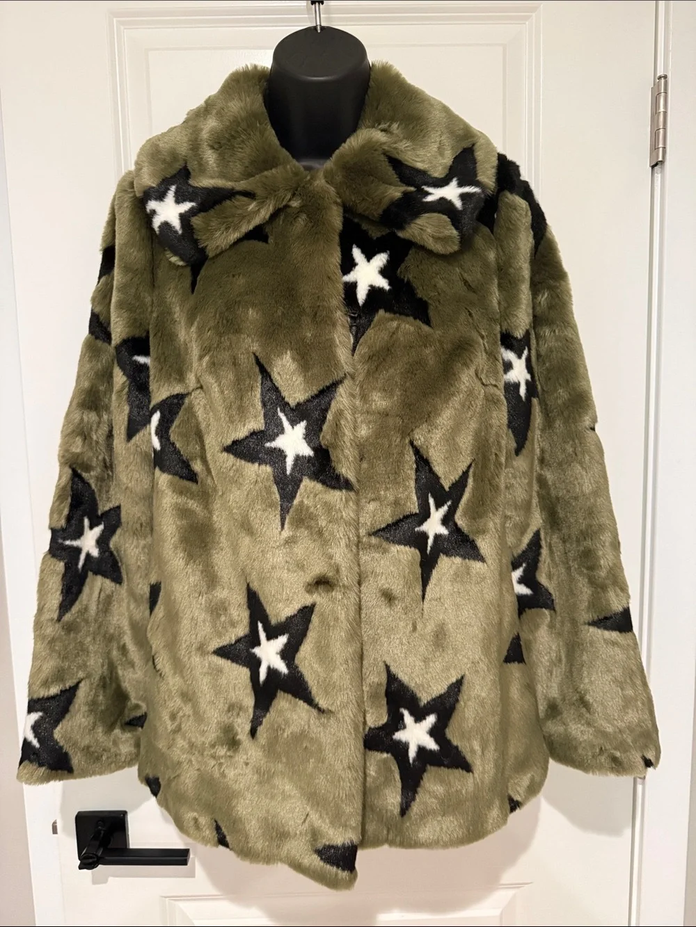Avec Les Filles Faux Fur Star Print Jacket